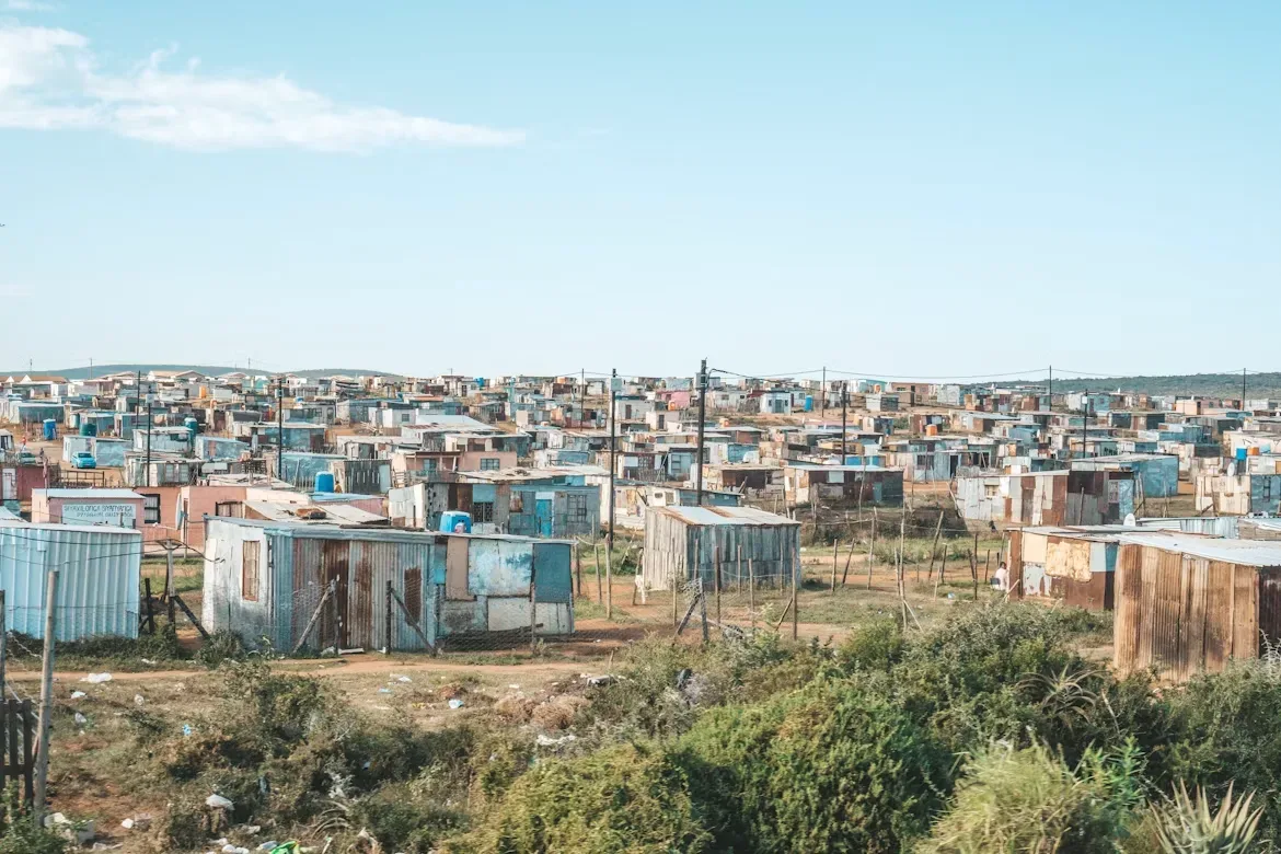 Casa própria significa riqueza? O que ter um imóvel revela sobre a sua situação financeira