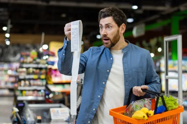 Quanto gastar com supermercado sem perder o controlo do orçamento